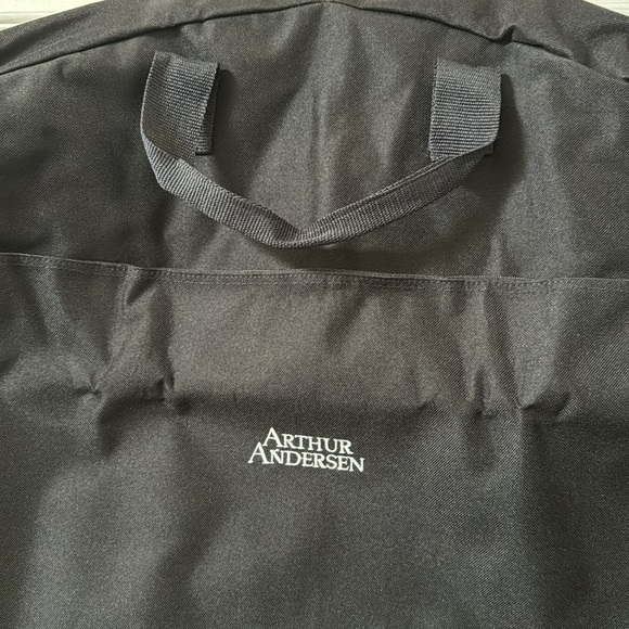 Arthur Andersen branded canvas garment bag. Outstanding condition. Foldable. - Picture 2 of 7